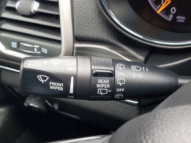 Used 2019 Jeep Grand Cherokee Limited w/ Trailer Tow Group IV image 16