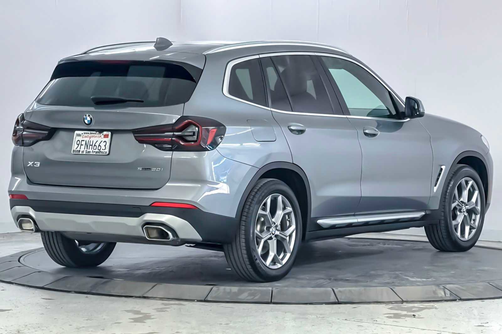 Used 2023 BMW X3 sDrive30i w/ Convenience Package image 2