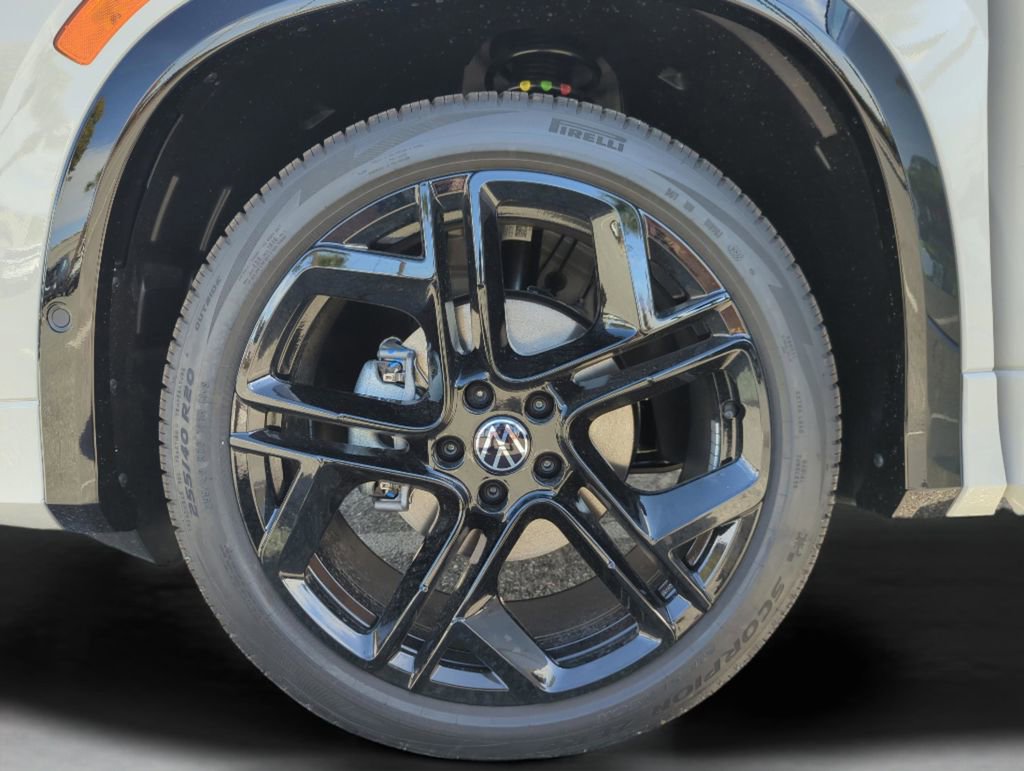 New 2026 Volkswagen Tiguan SE R-Line image 45