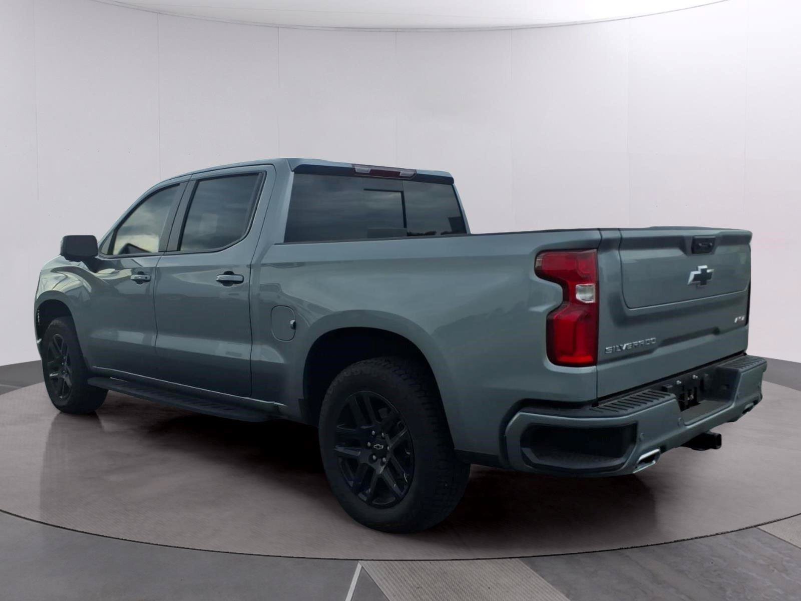 Used 2026 Chevrolet Silverado 1500 RST w/ RST All Star Premium Package AWD/4WD image 3