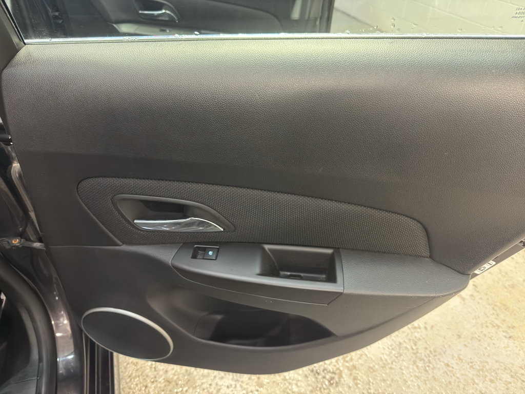 Used 2015 Chevrolet Cruze LTZ w/ Sun, Sound and Sport Package FWD image 23
