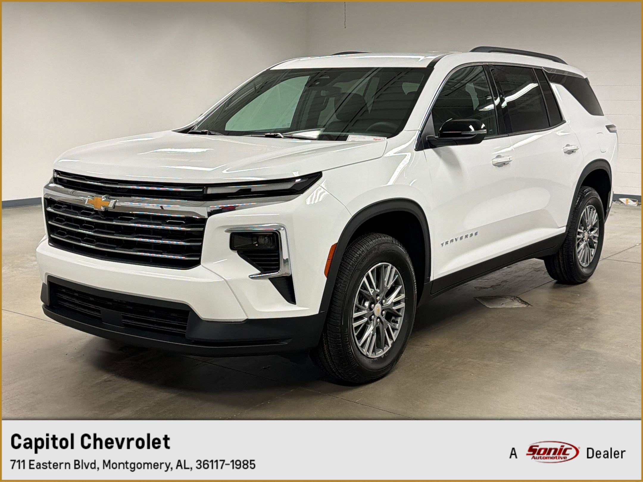 New 2026 Chevrolet Traverse LT image 1