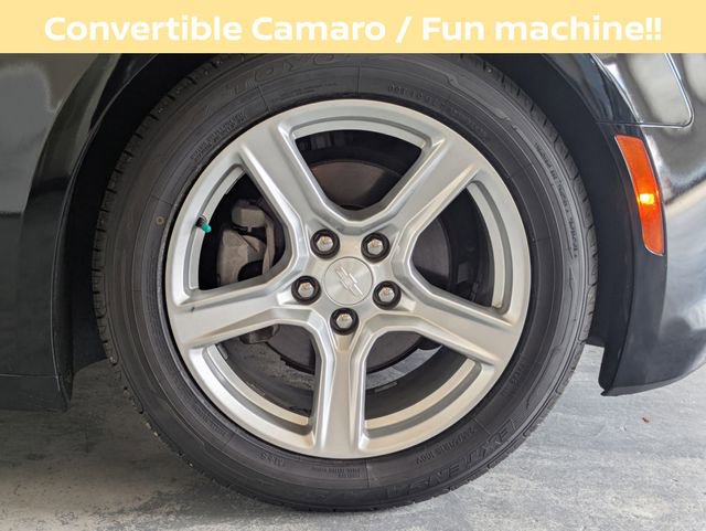 Used 2019 Chevrolet Camaro LT RWD image 11