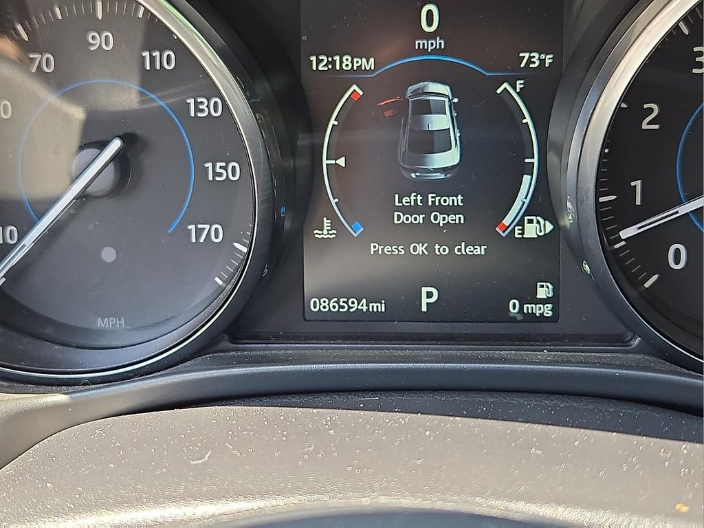 Used 2017 Jaguar XE Premium AWD/4WD image 18