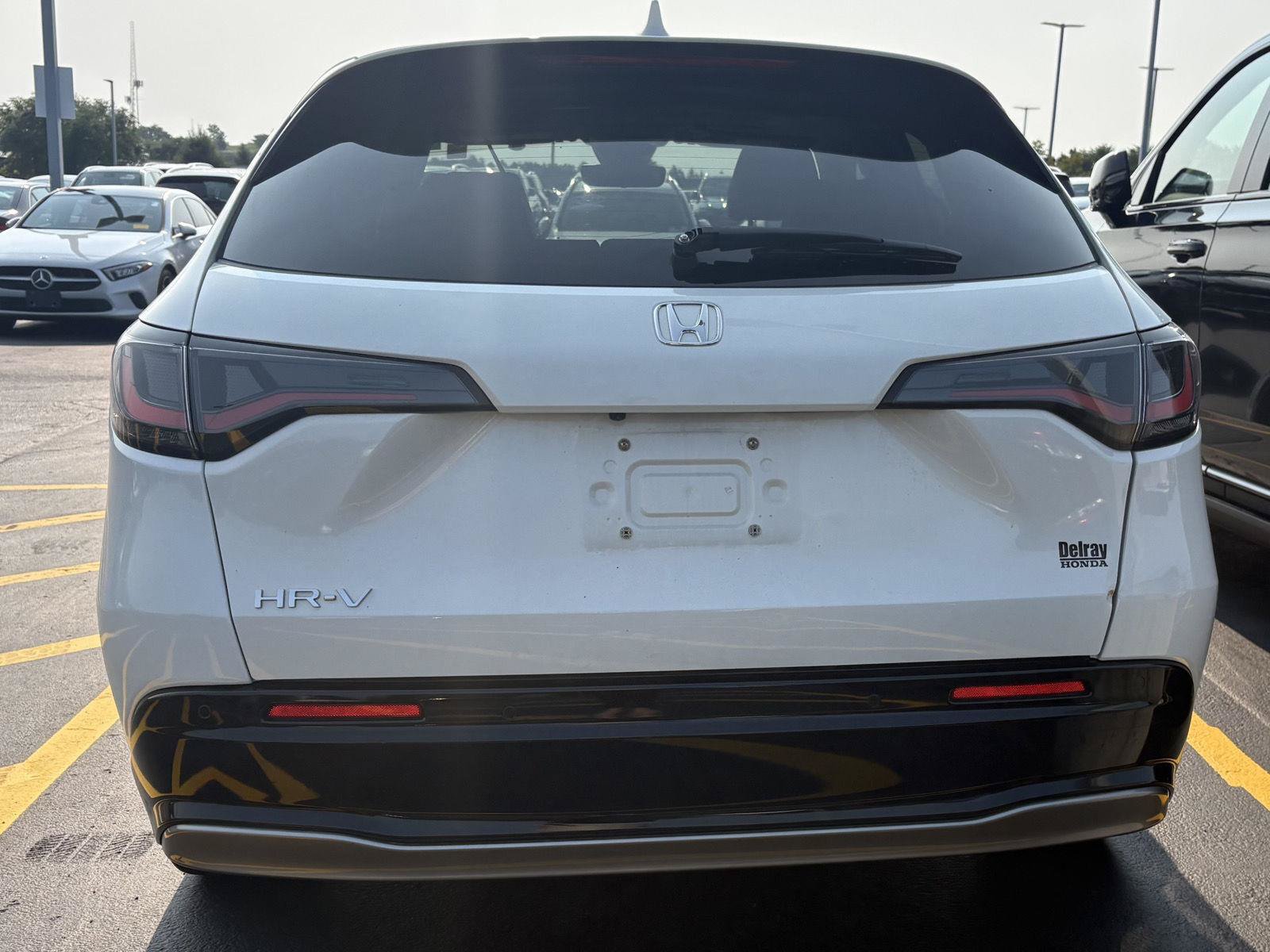 Used 2023 Honda HR-V EX-L image 5