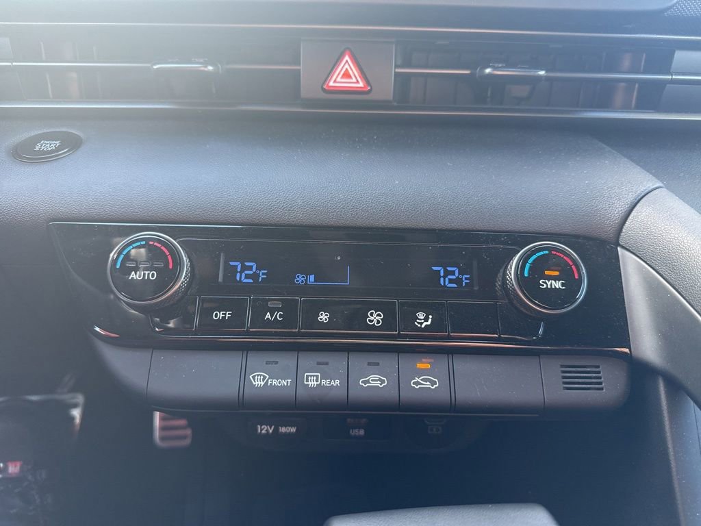 Used 2025 Hyundai Elantra Sport image 24