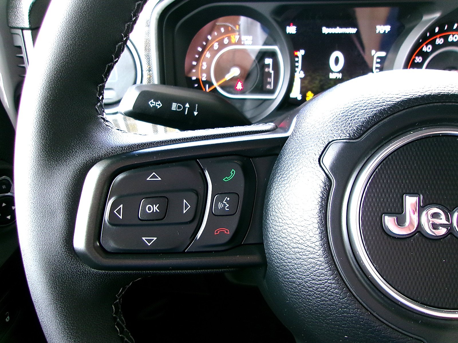 New 2026 Jeep Gladiator Sport AWD/4WD image 12