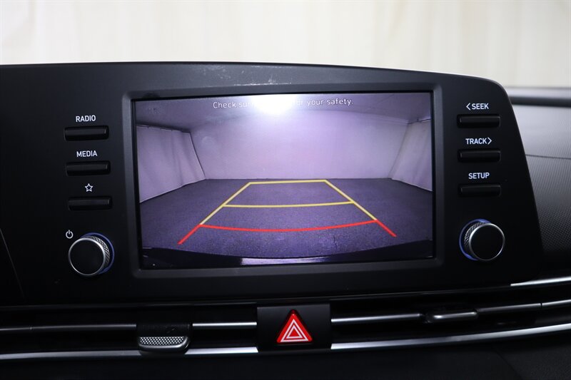 Used 2021 Hyundai Elantra SEL FWD image 13