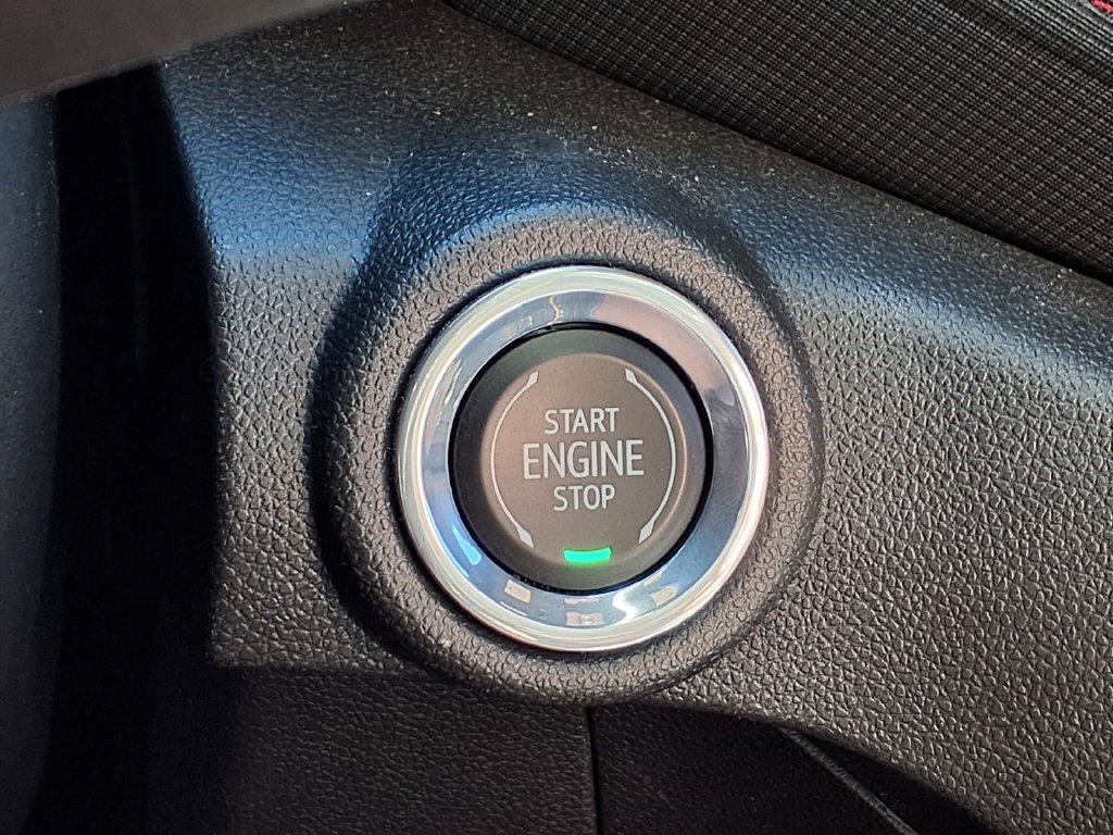 Used 2023 Chevrolet TrailBlazer RS w/ Convenience Package AWD/4WD image 27