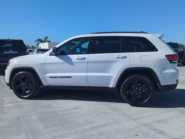 Used 2019 Jeep Grand Cherokee Laredo image 6