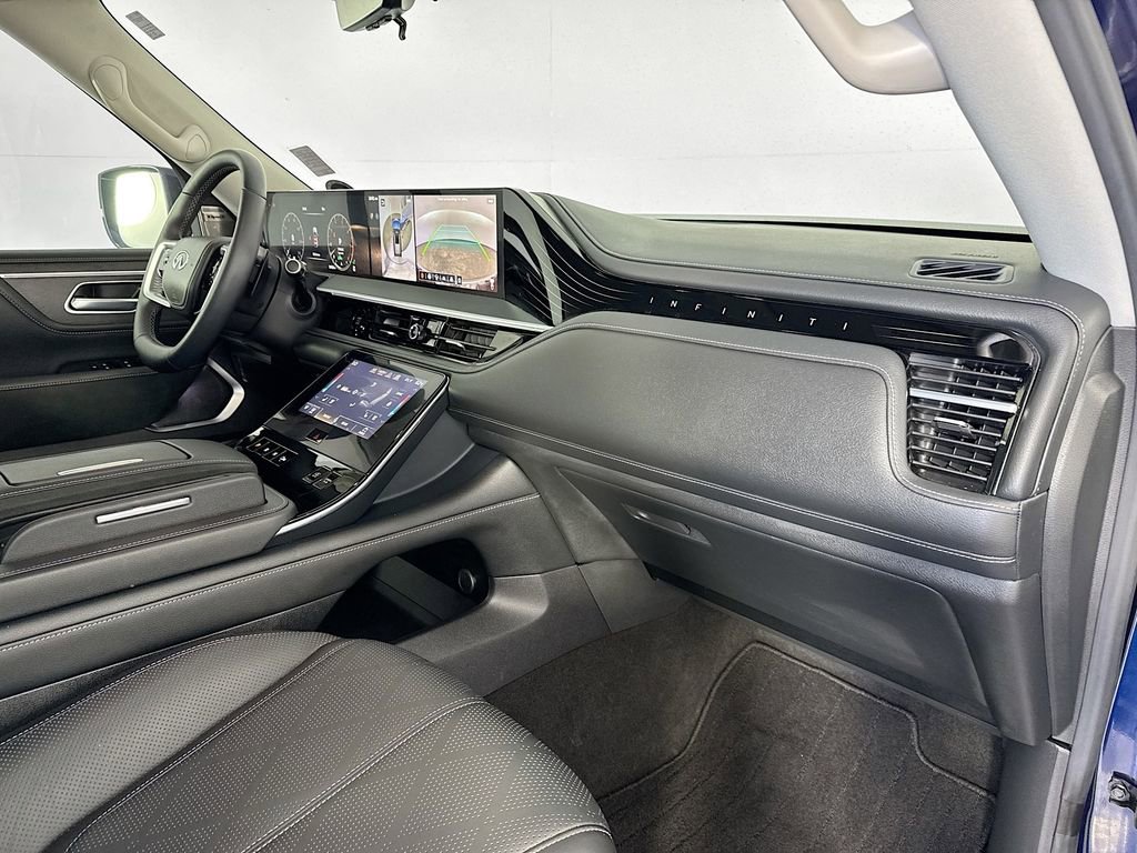 Used 2025 INFINITI QX80 Sensory image 32
