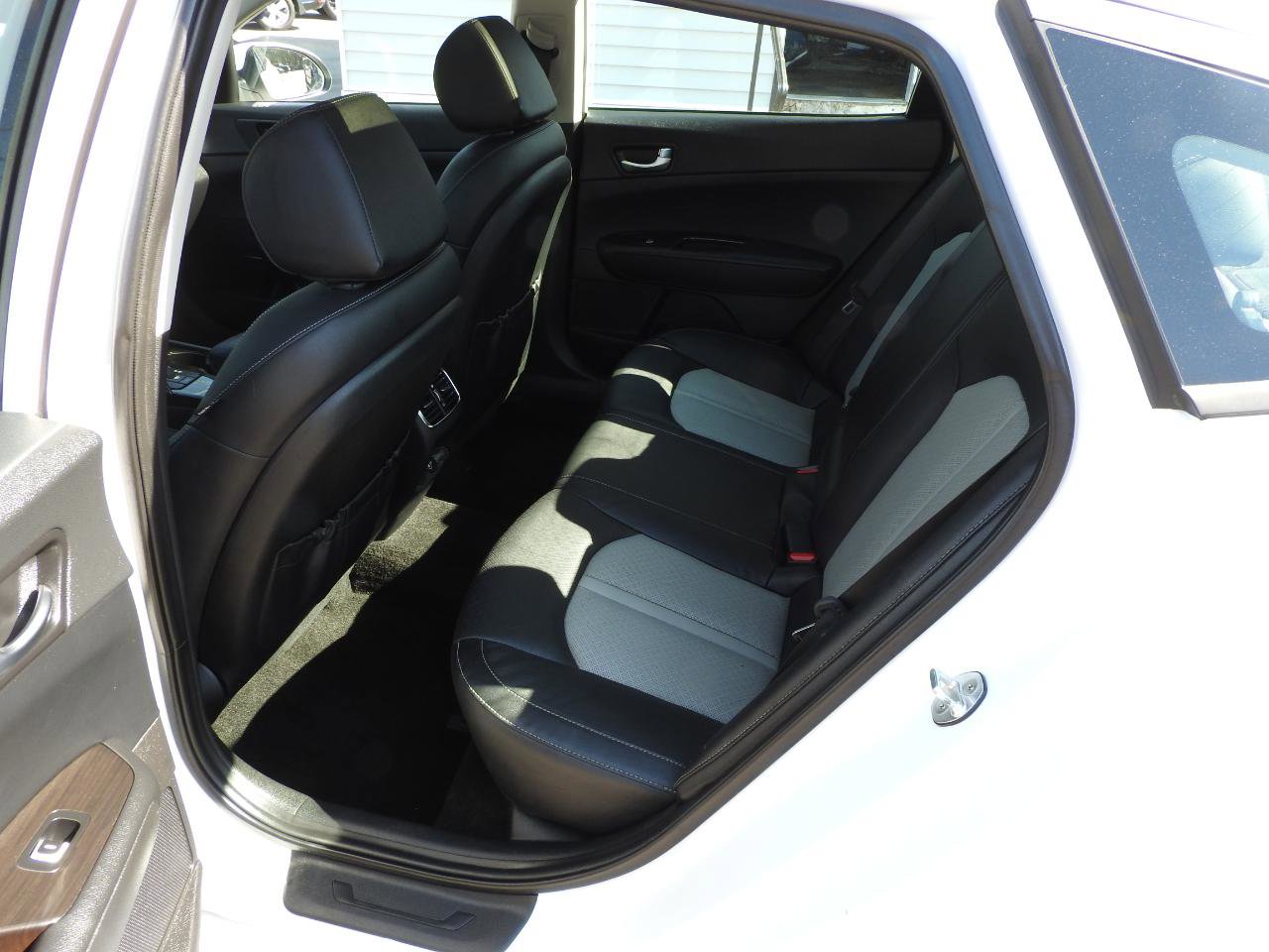 Used 2019 Kia Optima EX w/ EX Premium Package FWD image 8