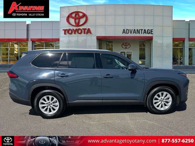 Used 2024 Toyota Grand Highlander XLE AWD/4WD image 5