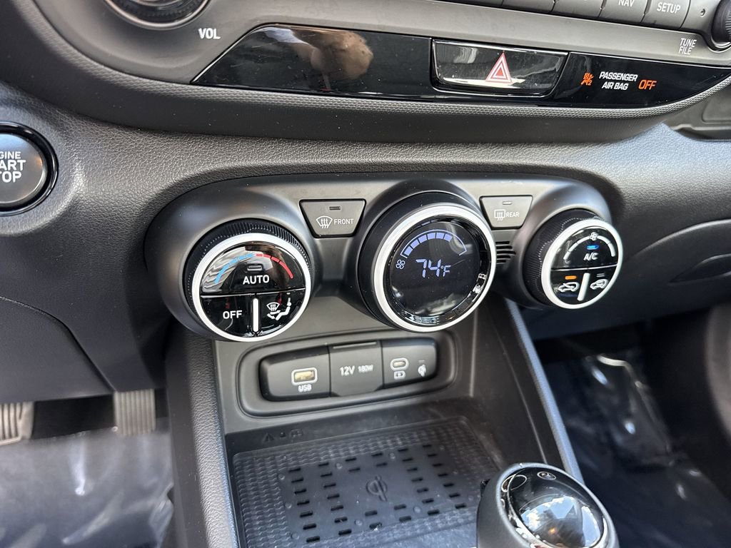 Used 2024 Hyundai Venue Limited image 51