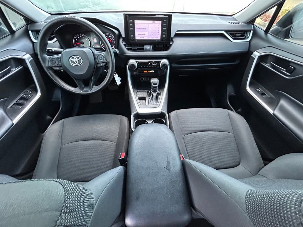 Used 2021 Toyota RAV4 LE image 53