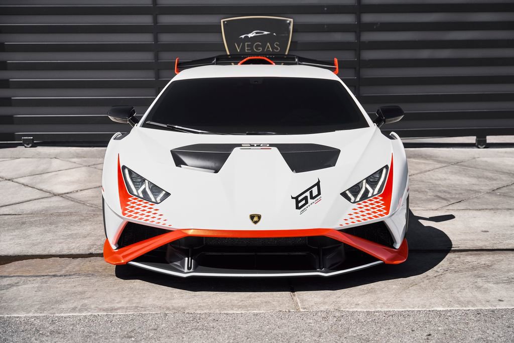 Used 2024 Lamborghini Huracan STO RWD image 22