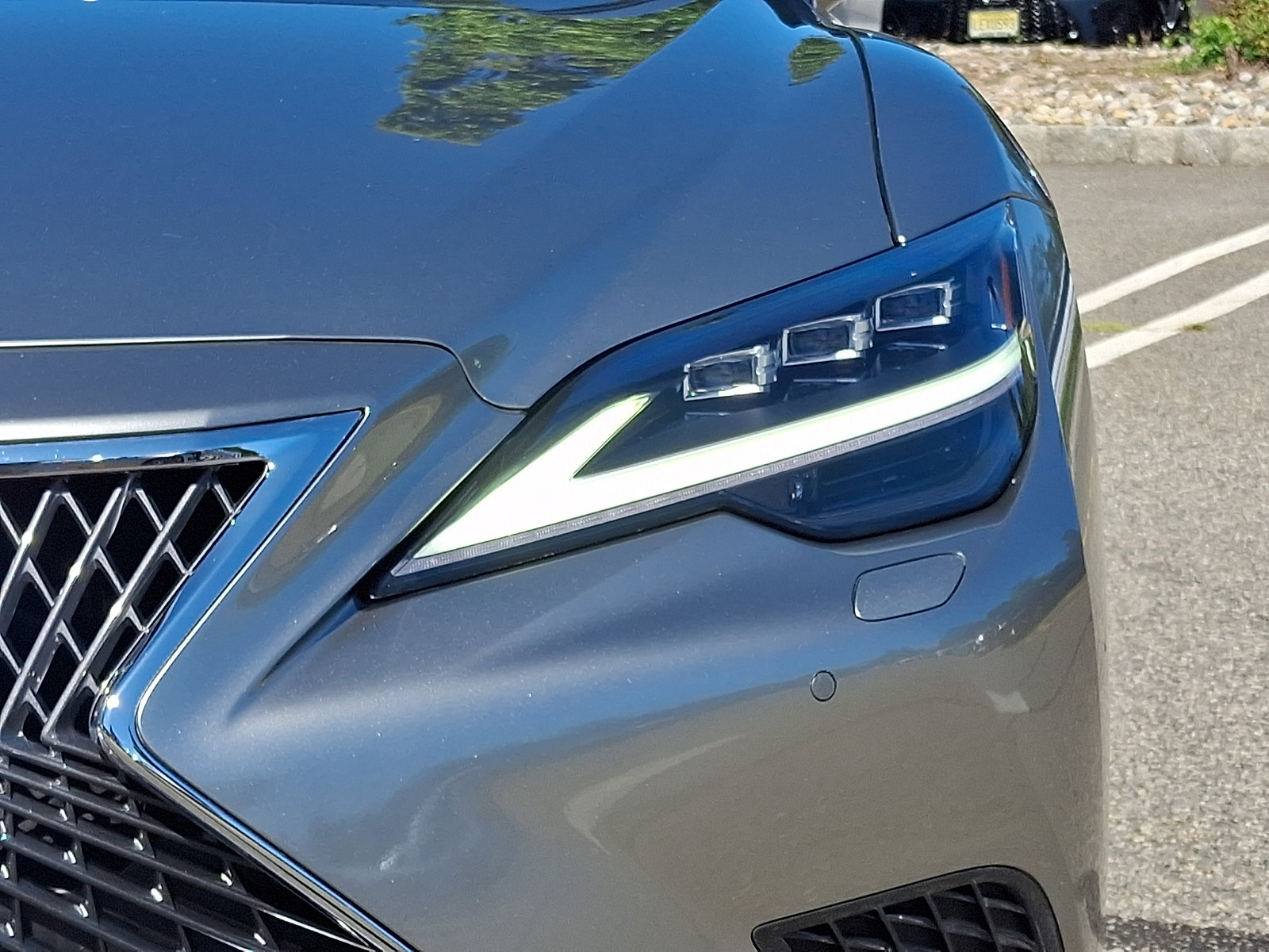 Used 2024 Lexus LS 500 AWD w/ Interior Upgrade Package image 10
