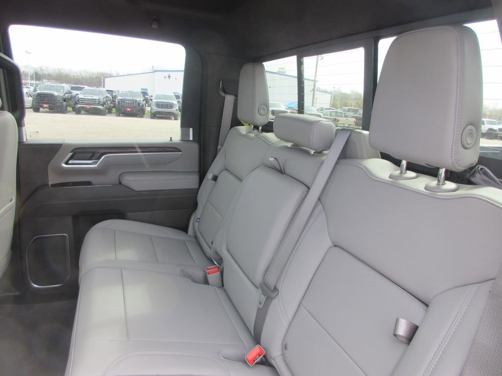 New 2026 GMC Sierra 2500 SLT w/ SLT Premium Package image 15