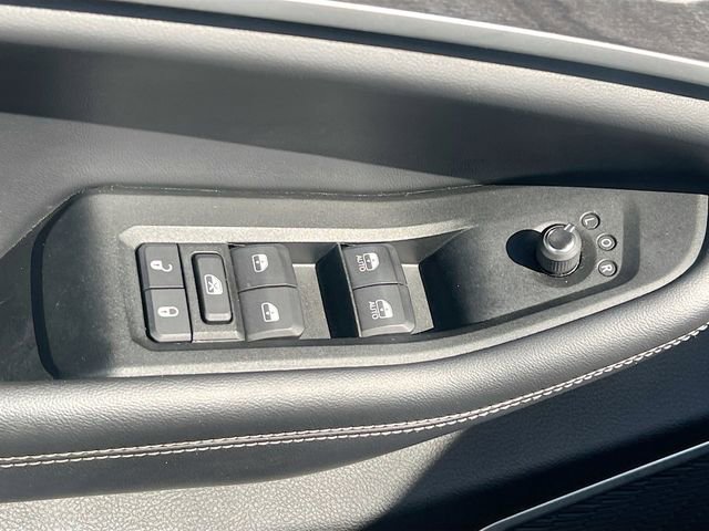 Used 2021 Jeep Grand Cherokee L Limited image 12