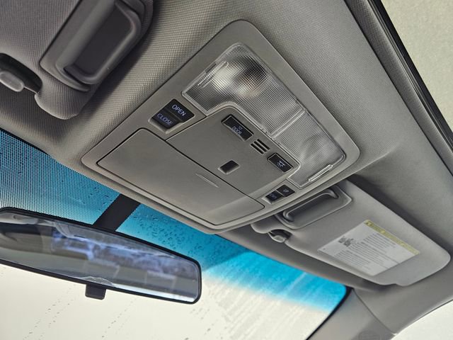 Used 2017 Toyota Camry SE image 34