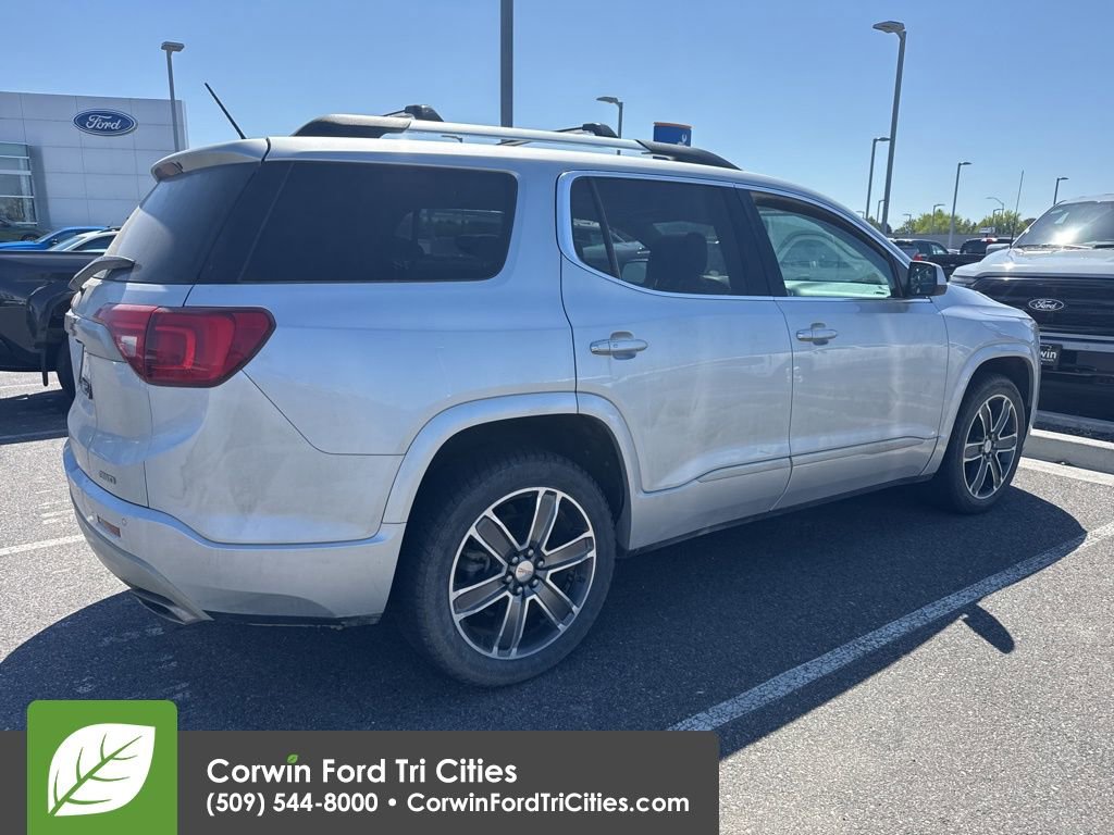 Used 2018 GMC Acadia Denali w/ Technology Package AWD/4WD image 9