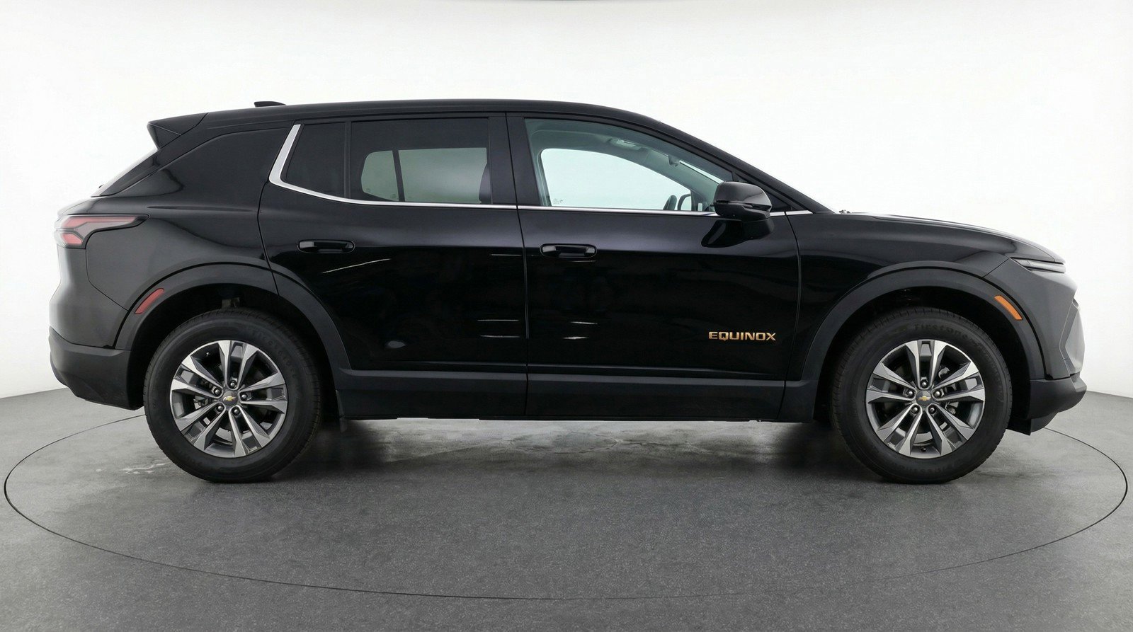Used 2025 Chevrolet Equinox LT FWD image 11