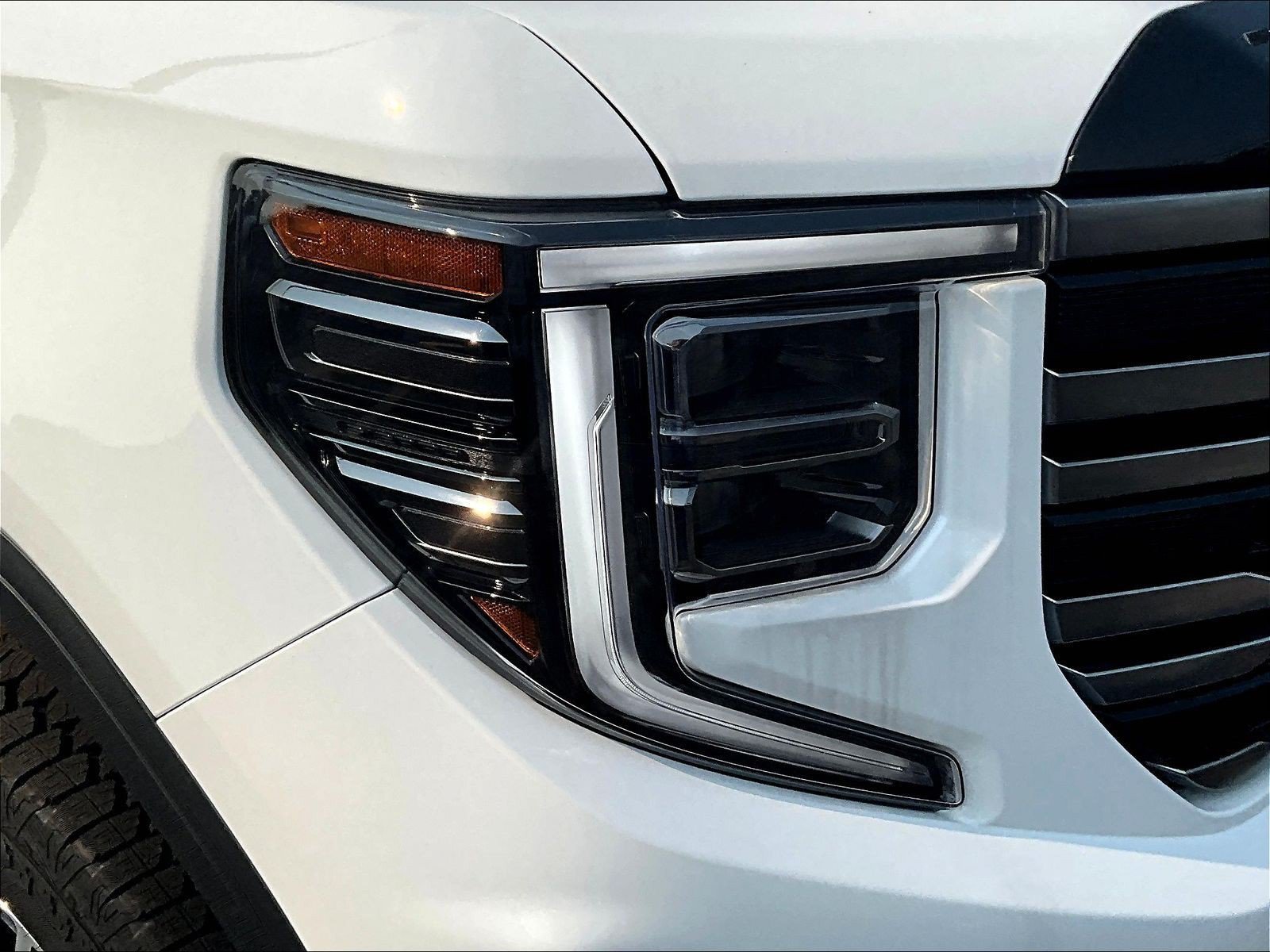 New 2026 GMC Sierra 1500 AT4 w/ AT4 Premium Package AWD/4WD image 8