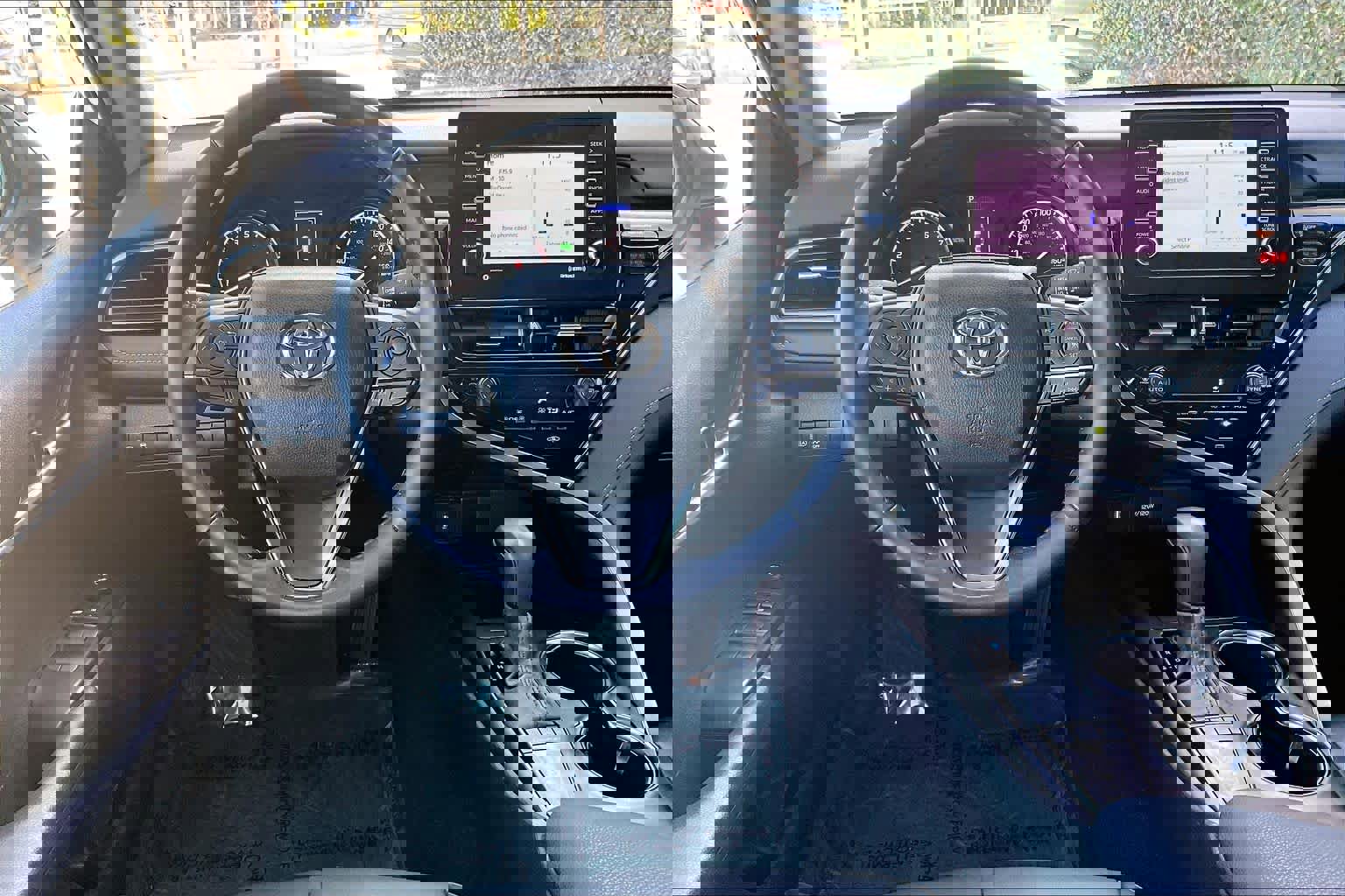 Used 2024 Toyota Camry SE image 6