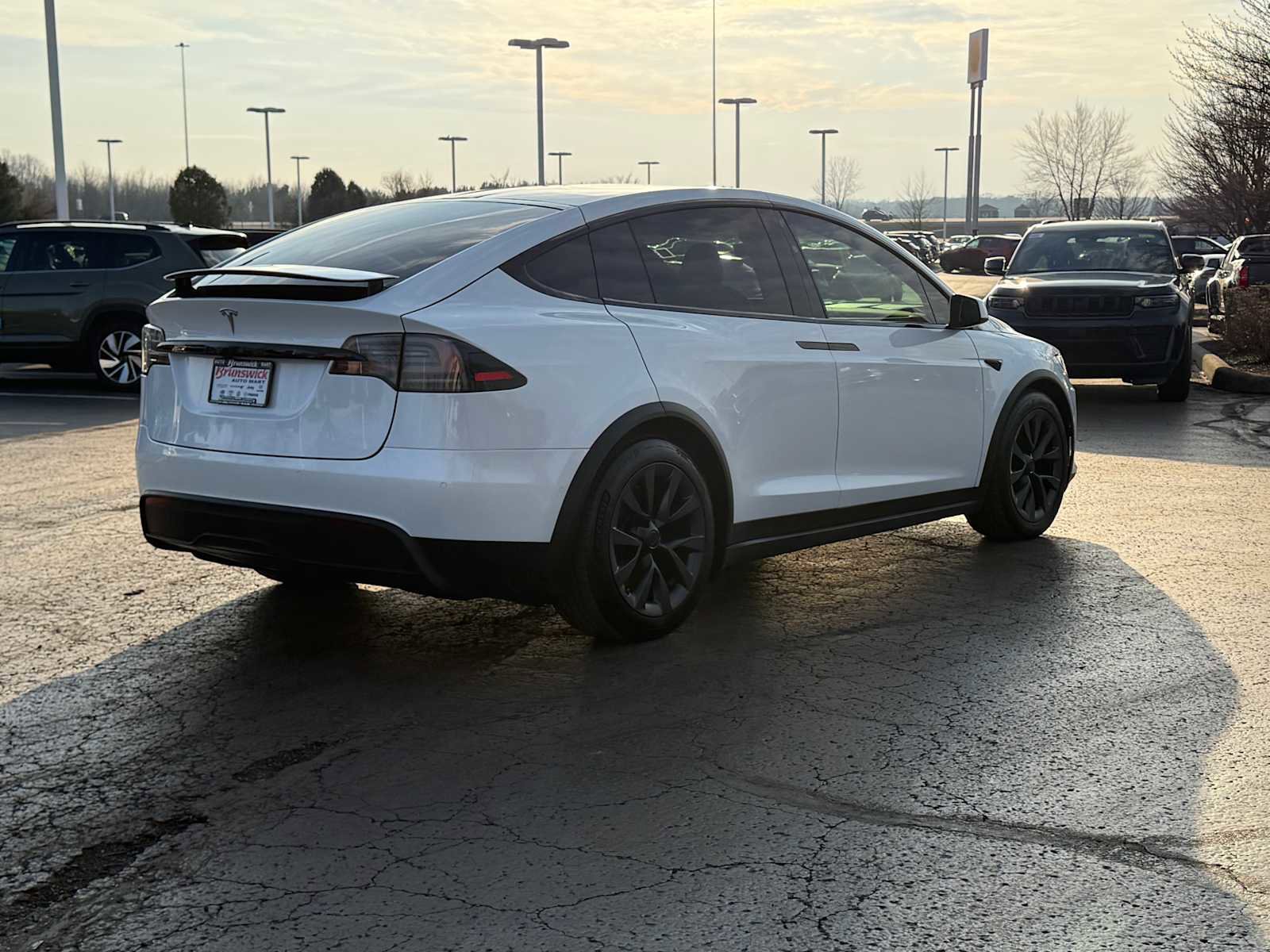 Used 2022 Tesla Model X image 4