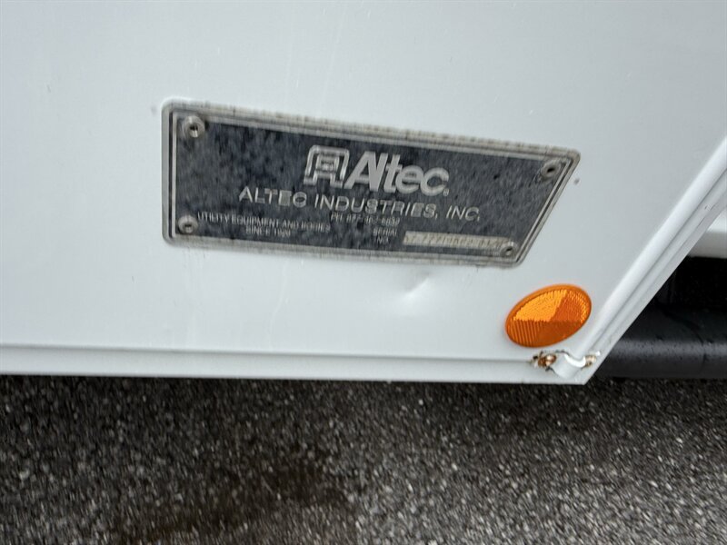 Used 2021 Ford F550 4x4 Regular Cab Super Duty image 4