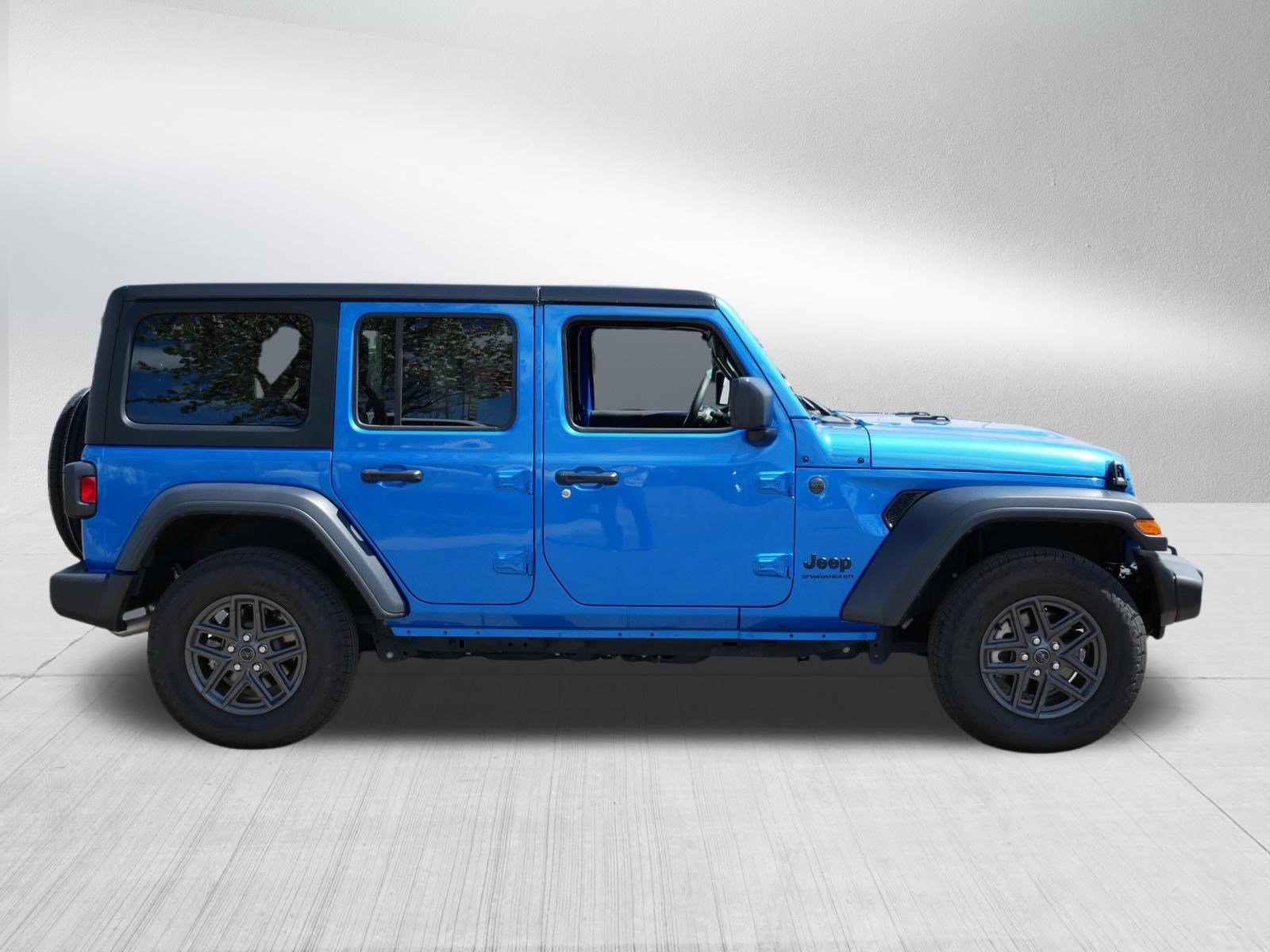 Used 2024 Jeep Wrangler Unlimited Sport AWD/4WD image 8