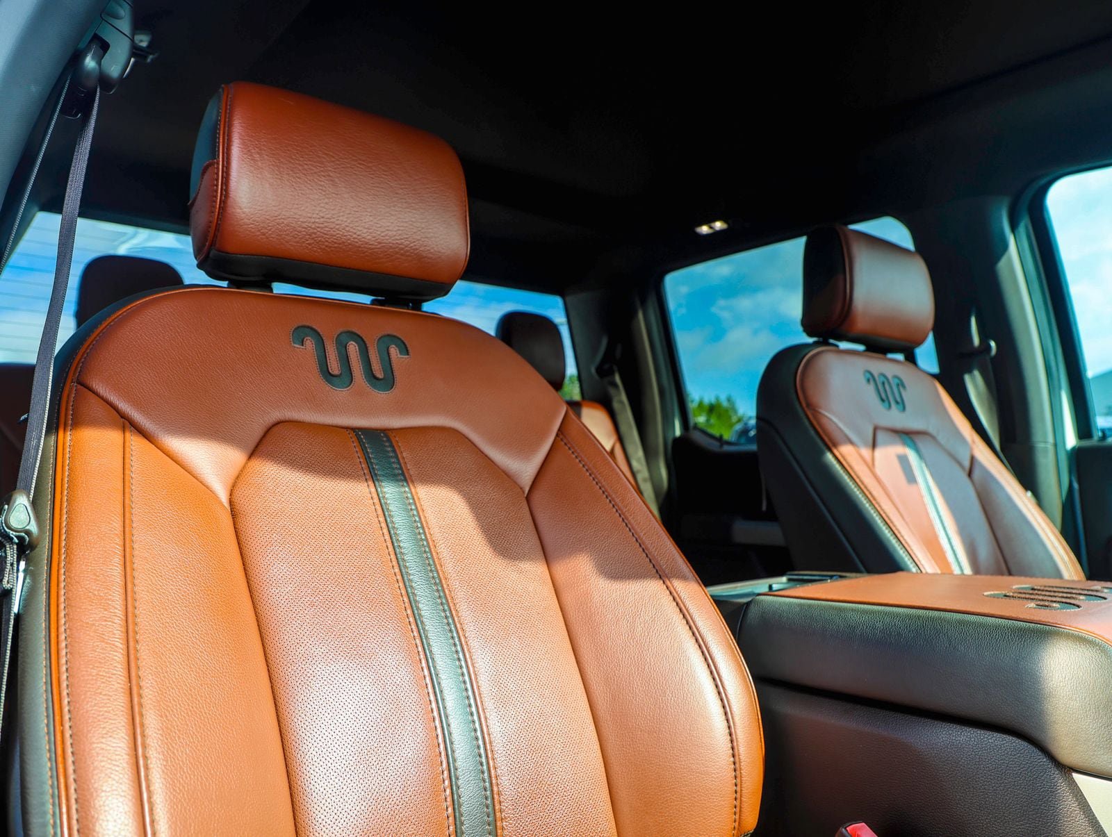 Used 2018 Ford F150 King Ranch w/ Equipment Group 601A Luxury AWD/4WD image 15