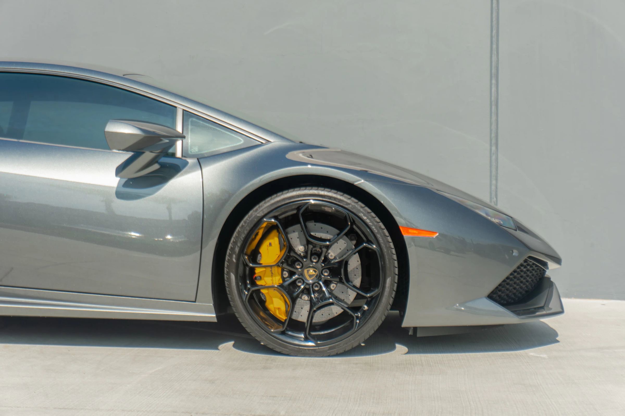Used 2016 Lamborghini Huracan LP 610-4 image 32