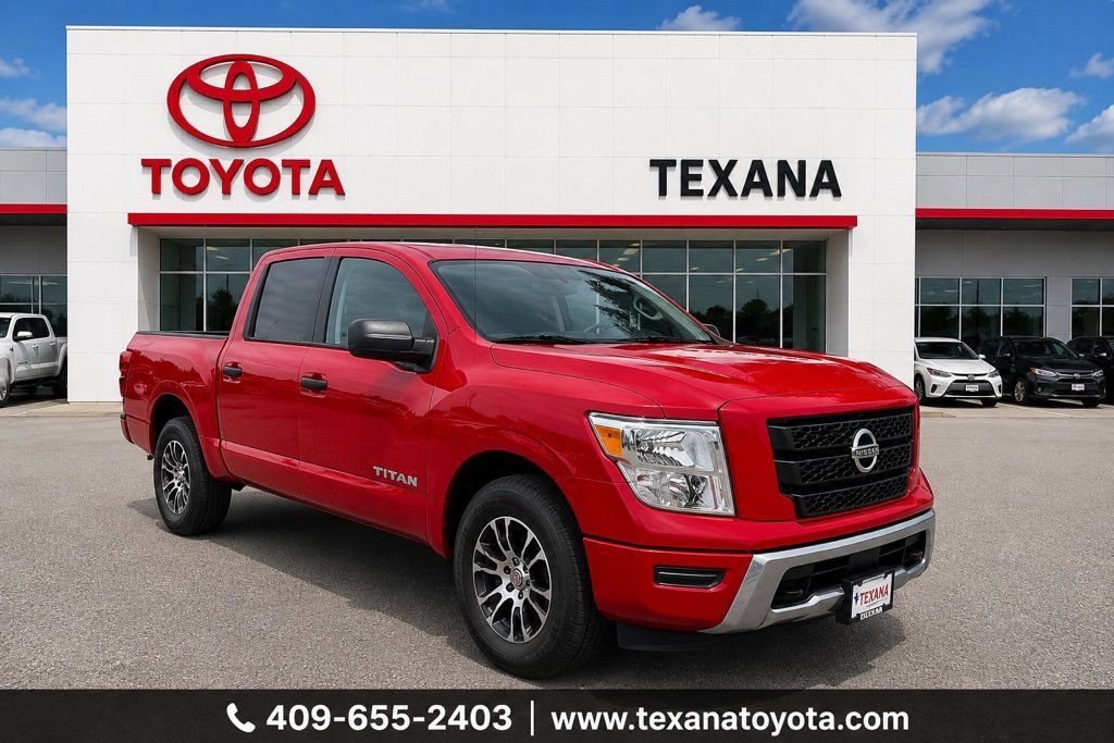 Used 2022 Nissan Titan SV RWD image 1