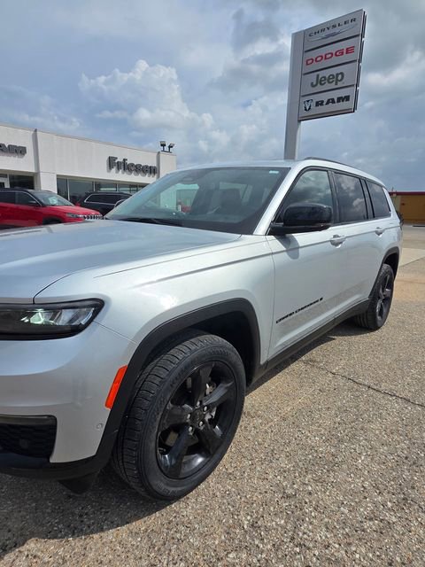 Used 2022 Jeep Grand Cherokee L Limited w/ Luxury Tech Group II AWD/4WD image 4