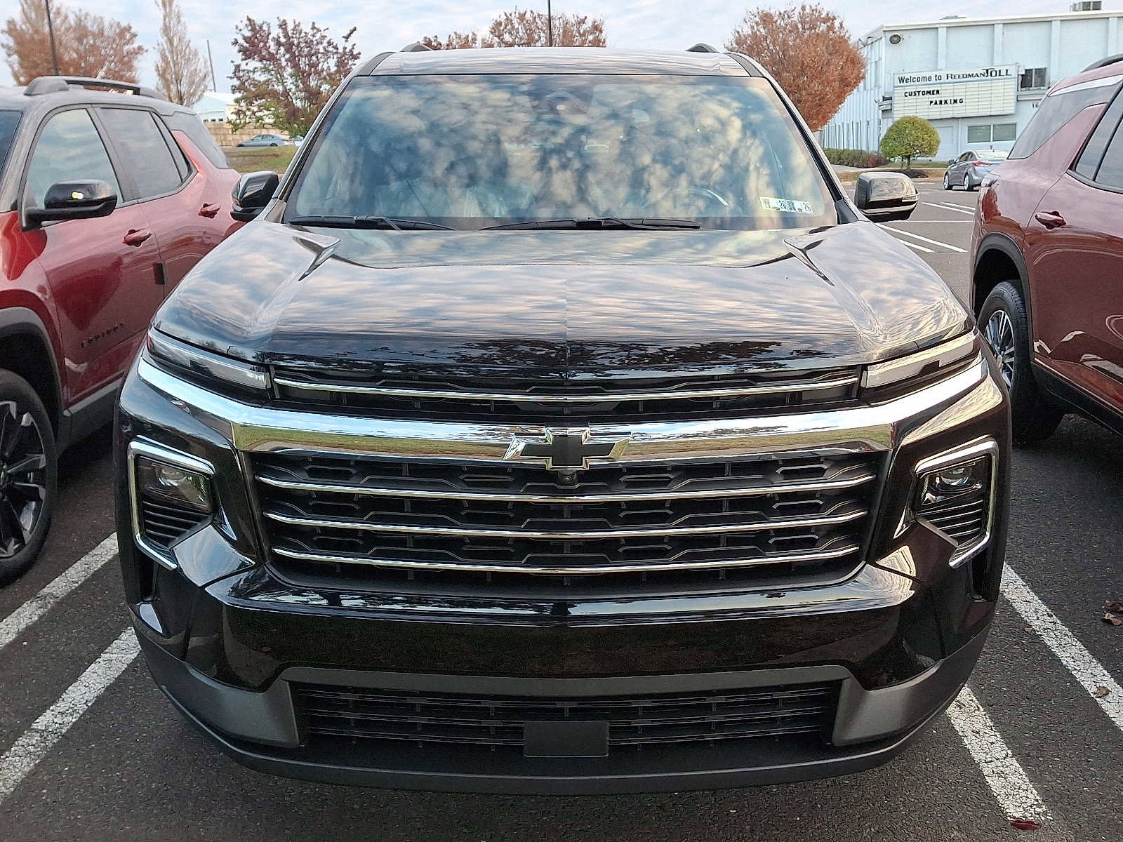 New 2026 Chevrolet Traverse LT w/ Driver Confidence Package image 2