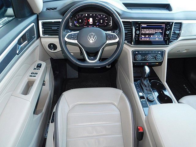 Used 2023 Volkswagen Atlas SEL Premium image 5