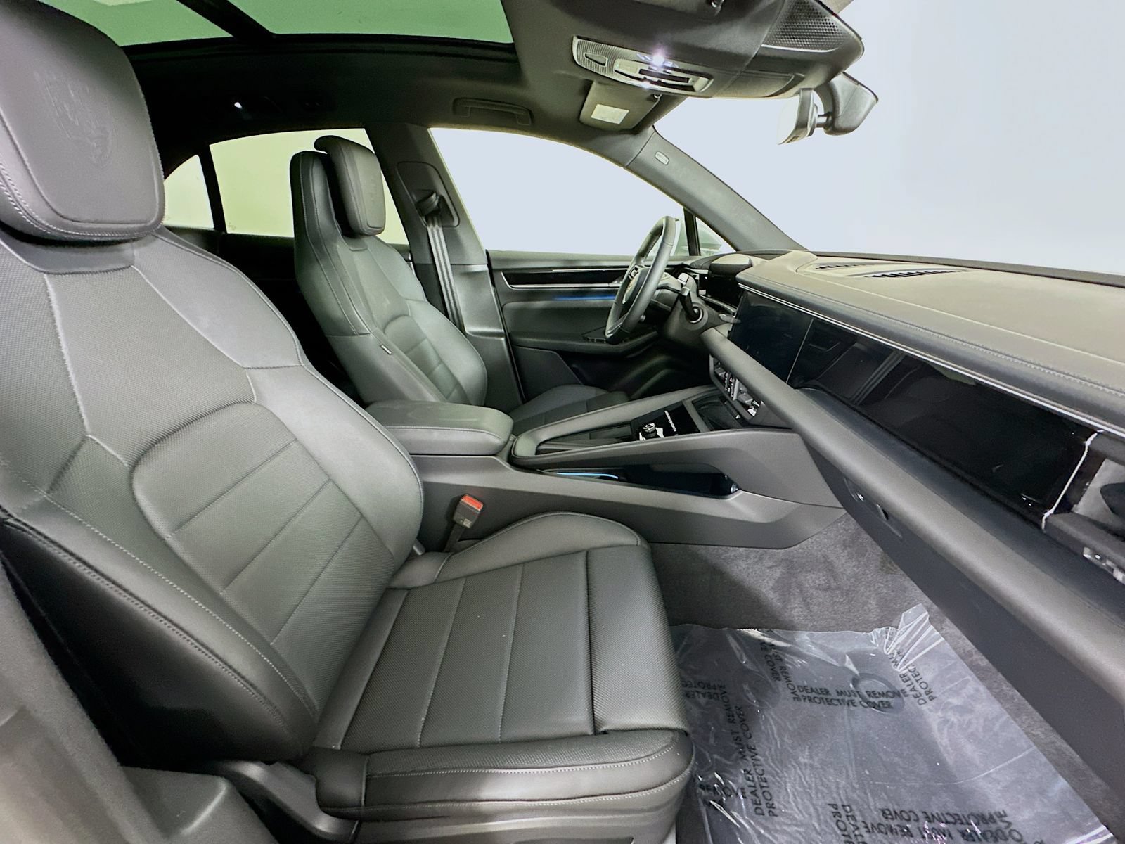 New 2026 Porsche Macan 4 Electric AWD/4WD image 43