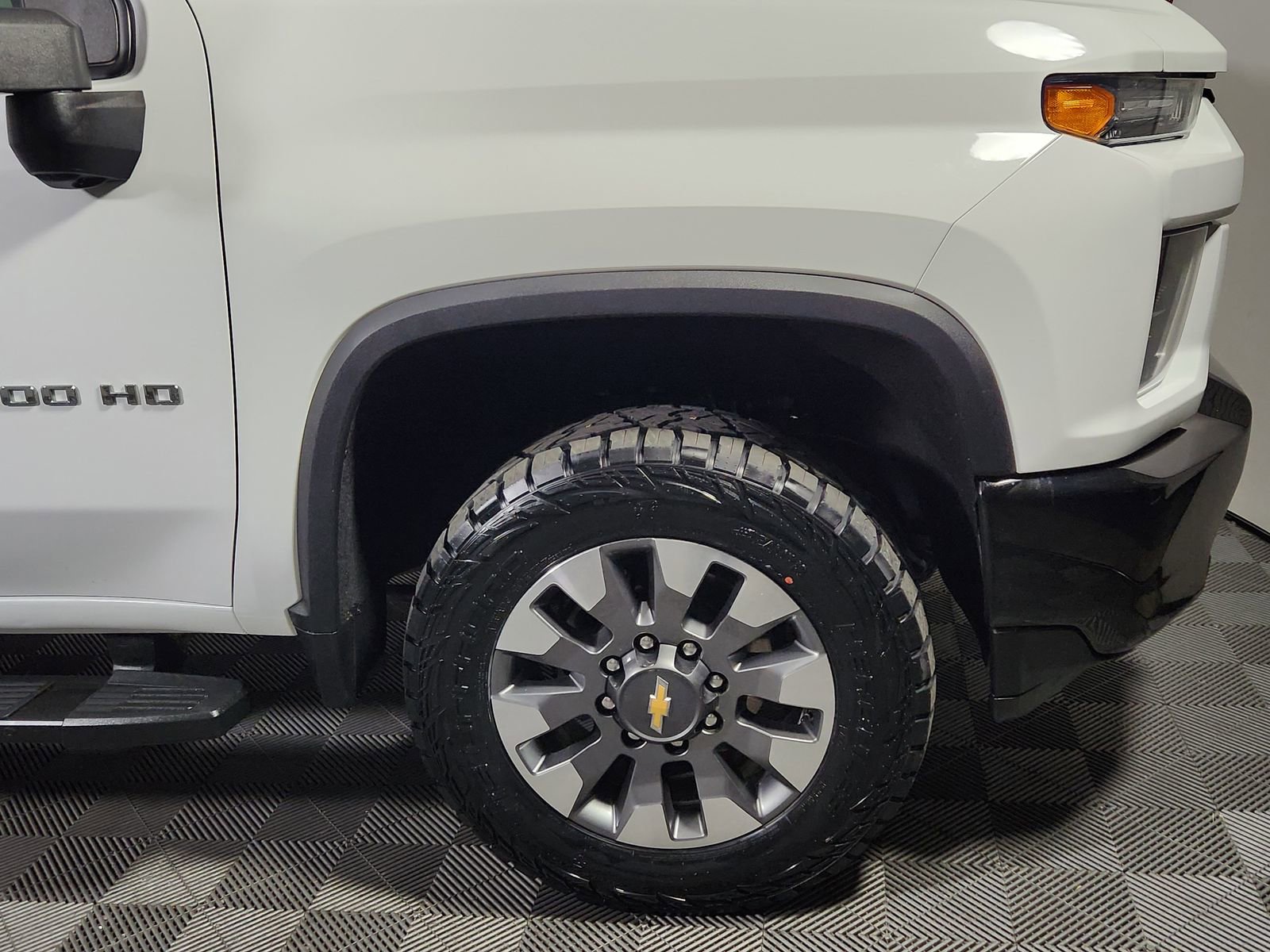 Used 2022 Chevrolet Silverado 2500 Custom w/ Custom Value Package image 10