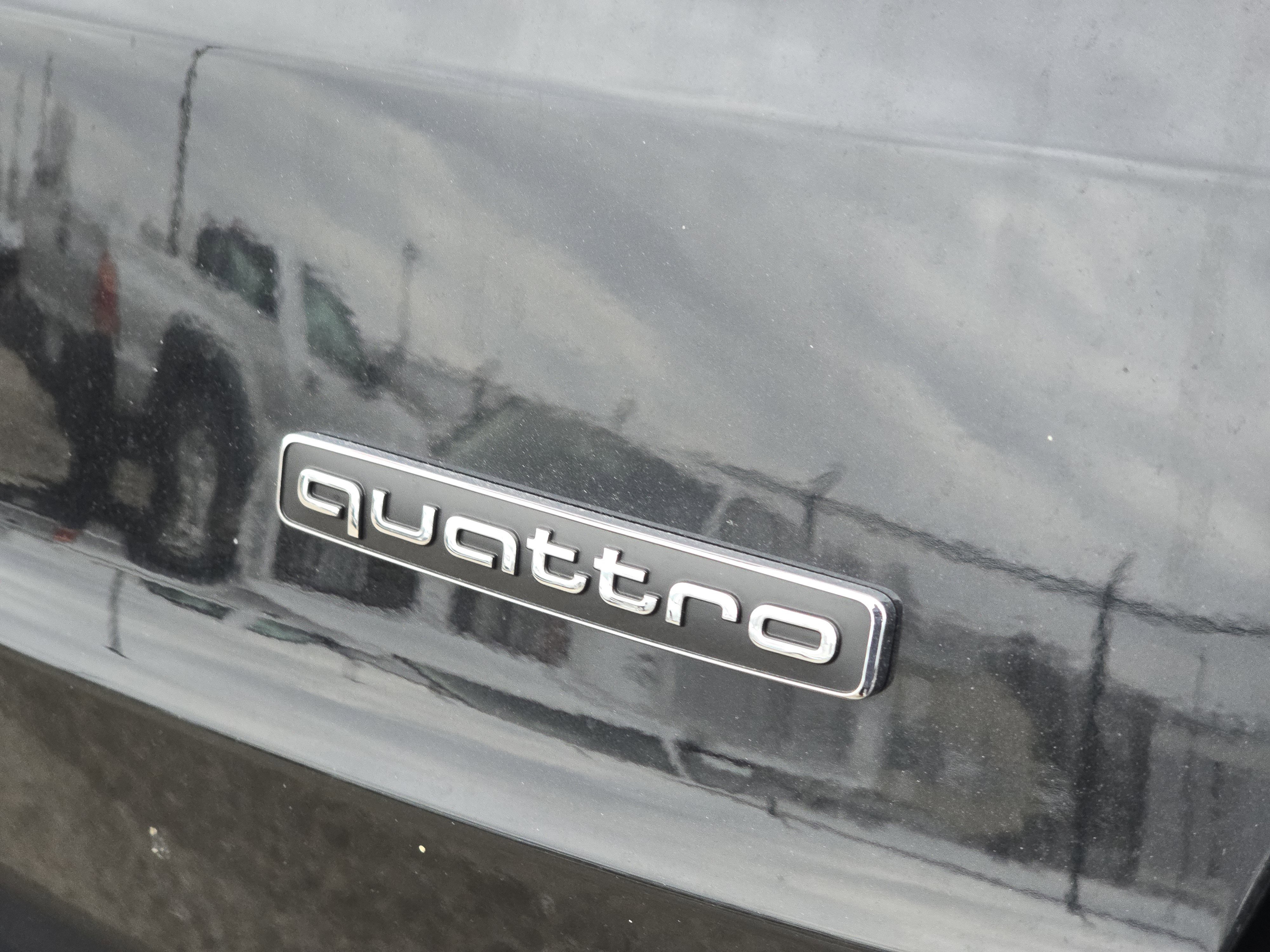 New 2025 Audi Q3 2.0T Premium image 14