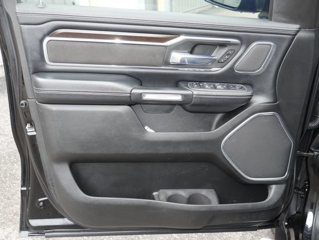 Used 2022 RAM 1500 Laramie AWD/4WD image 16