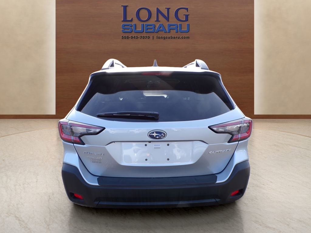 Used 2023 Subaru Outback Premium image 10