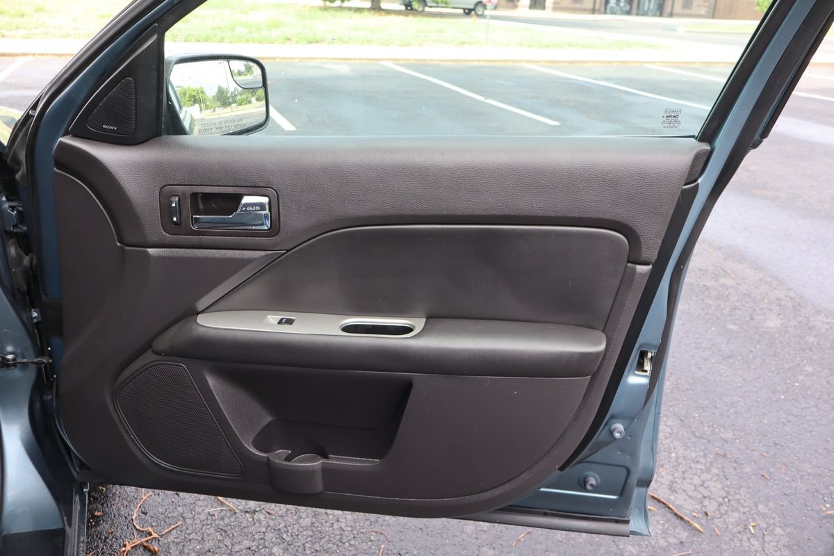 Used 2011 Ford Fusion SEL w/ 301A Rapid Spec Order Code FWD image 26