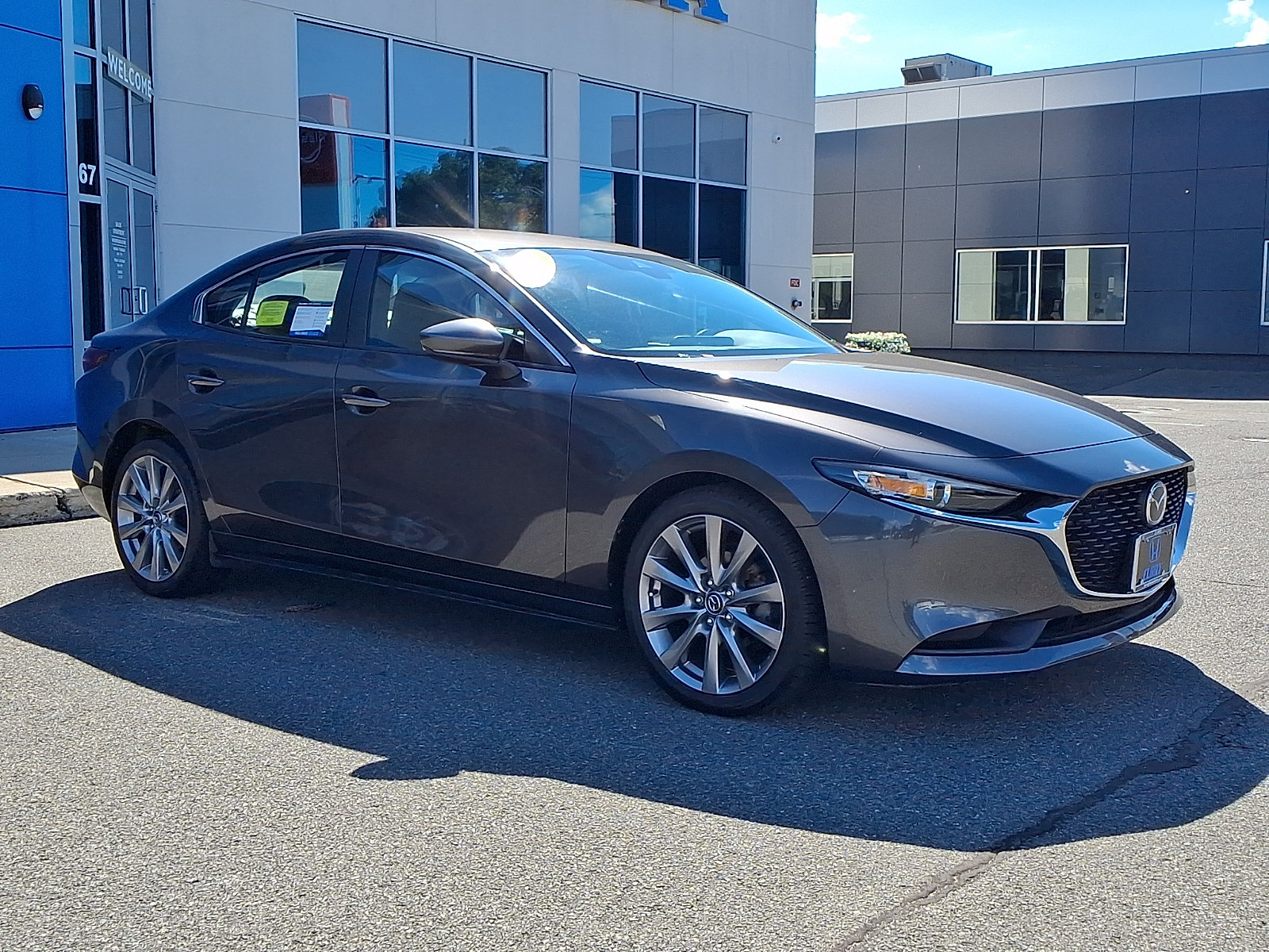 Used 2021 MAZDA MAZDA3 s FWD image 3