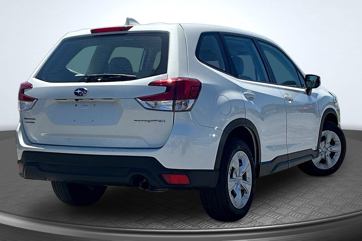 Used 2022 Subaru Forester AWD/4WD image 7