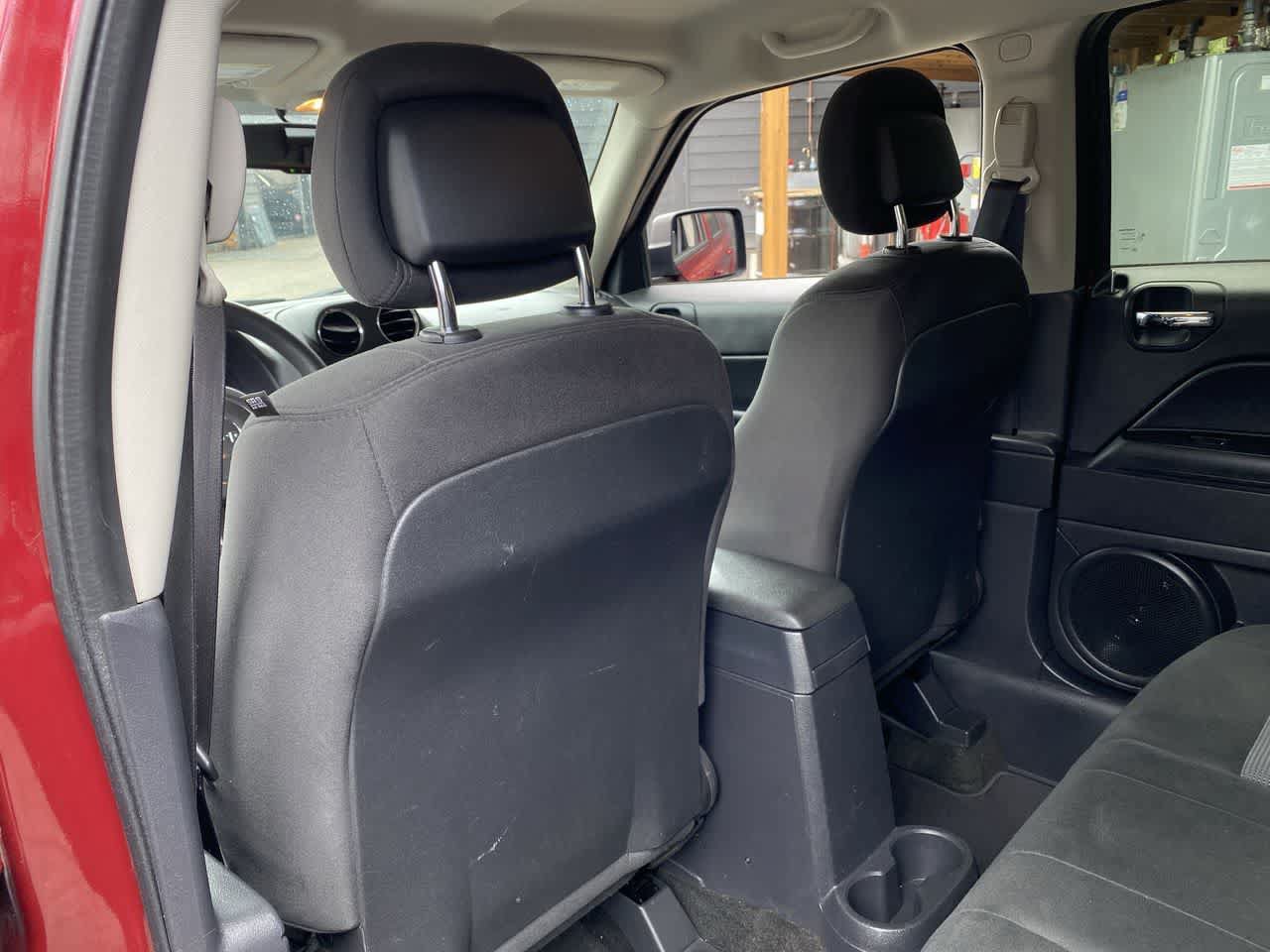 Used 2015 Jeep Patriot Sport w/ Power Value Group AWD/4WD image 16