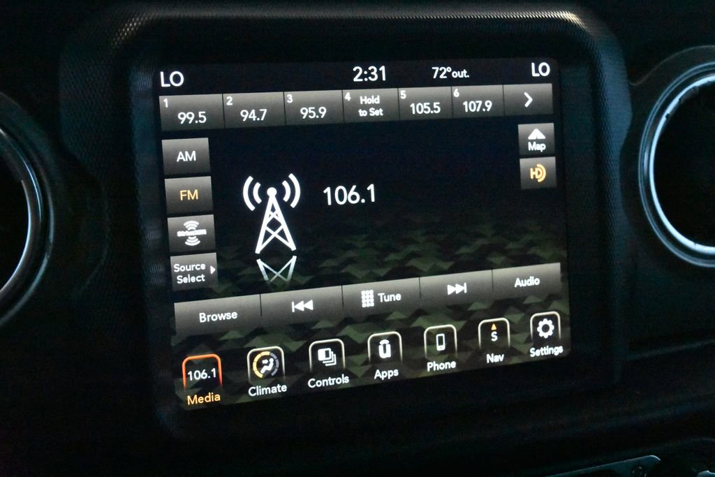 Used 2021 Jeep Wrangler Unlimited Sahara w/ Uconnect 4C Nav & Sound Group AWD/4WD image 10