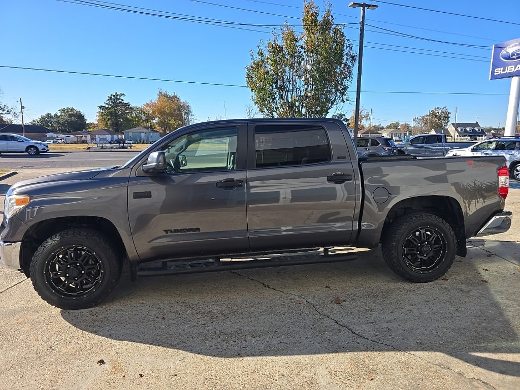 Used 2016 Toyota Tundra SR5 w/ SR5 Upgrade Package image 7
