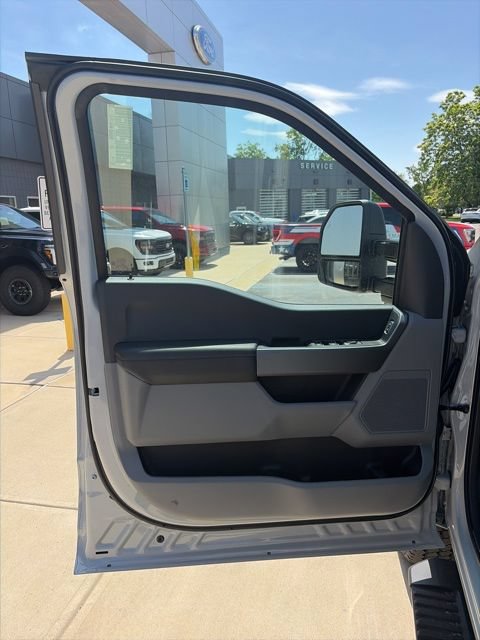 New 2026 Ford F250 XL w/ STX Appearance Package AWD/4WD image 18