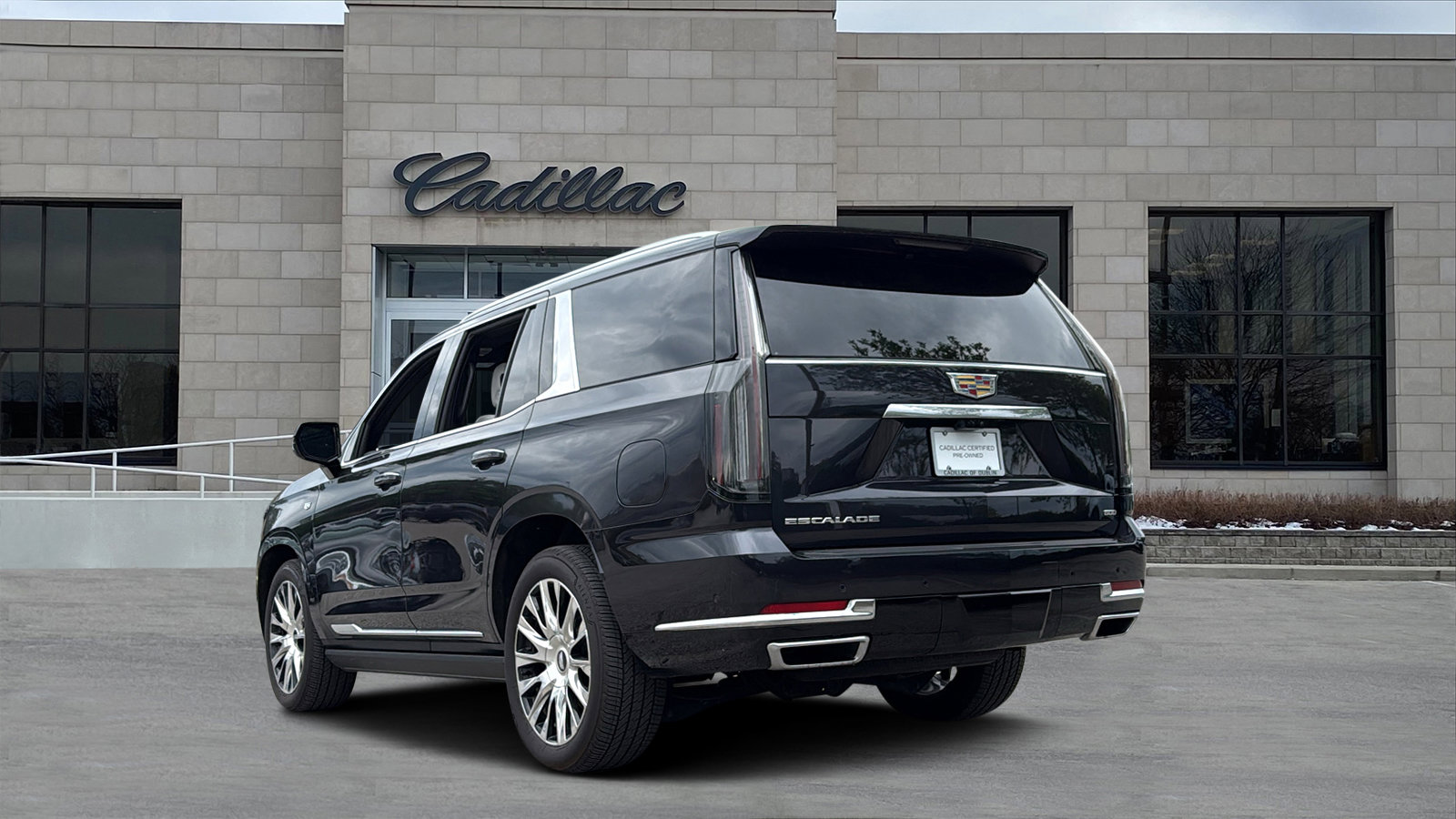 Certified 2025 Cadillac Escalade Premium Luxury Platinum AWD/4WD image 4